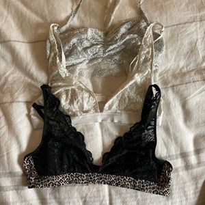 3 for 10 Pink bralettes